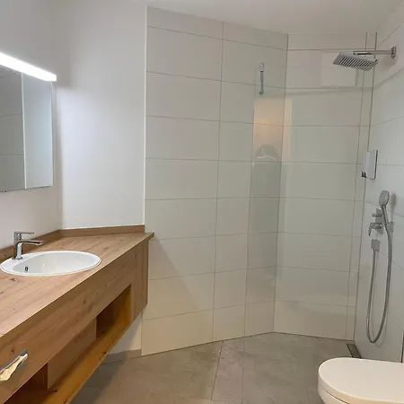 Mein - Self Check-in Hotel *