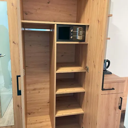 Hotel Mein - Self Check-in *